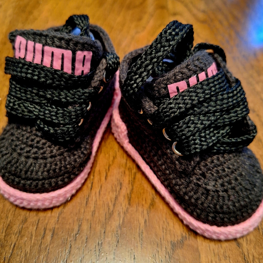 Puma Kids Black and Pink Shoes